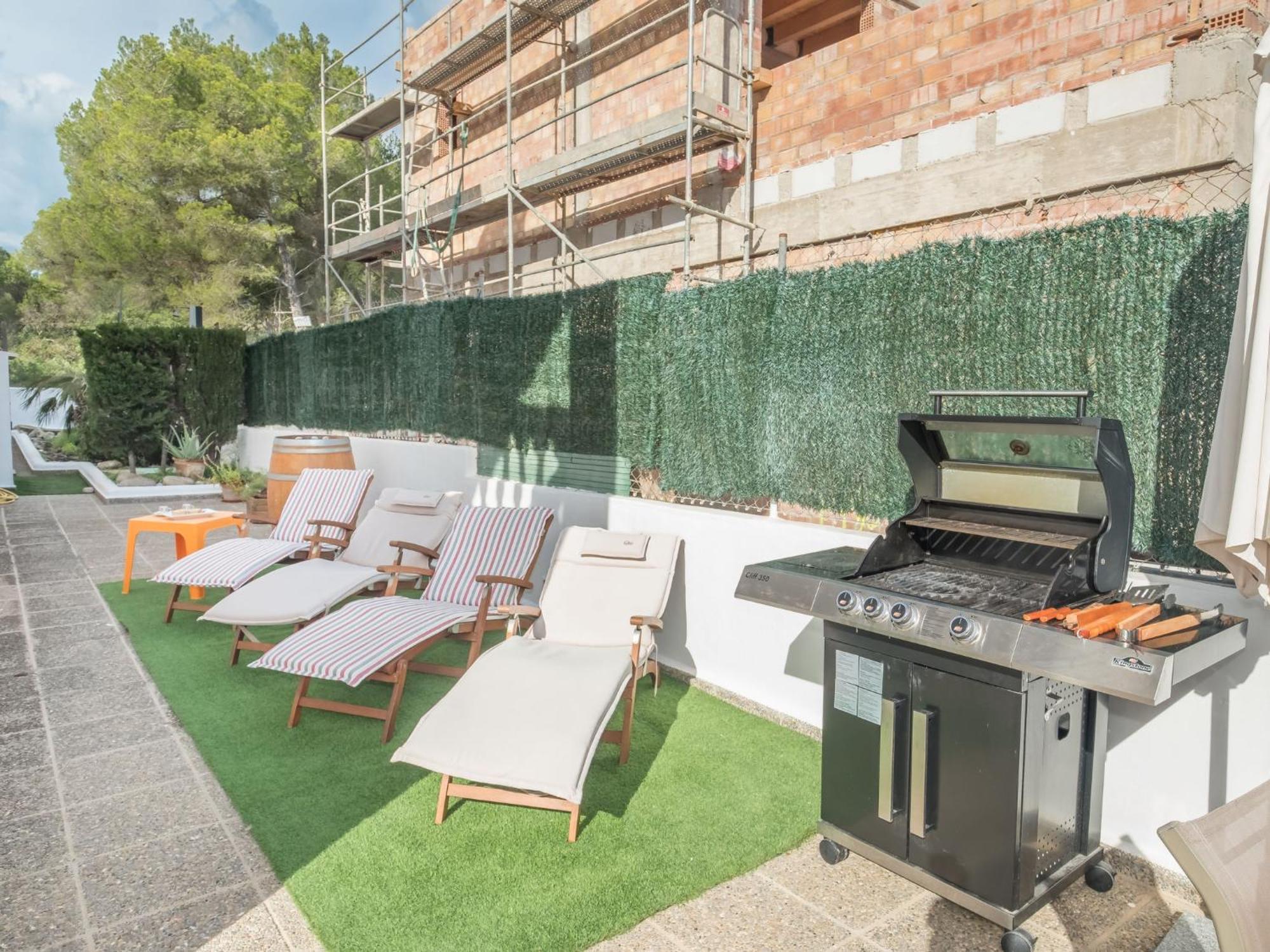 De By Interhome